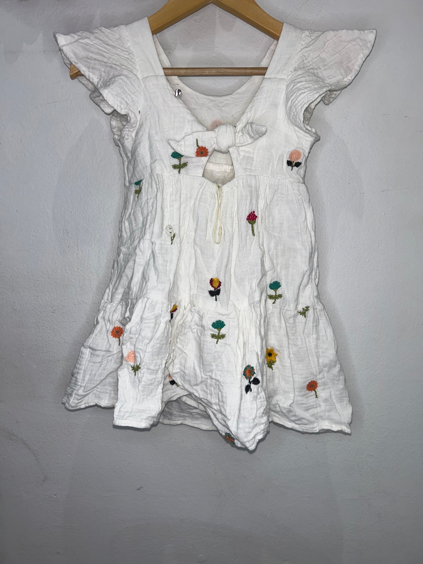 Colourful embroidery dress 4y