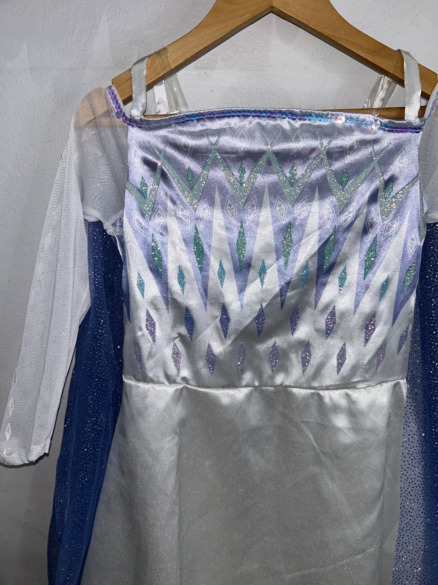 White and purple Frozen costume 5-6y