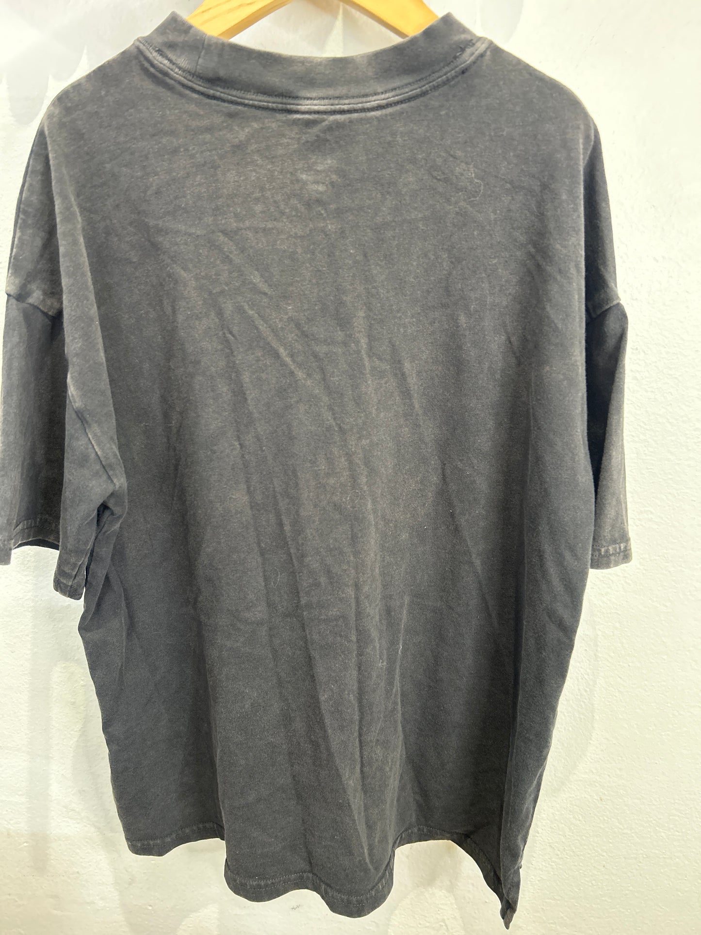 Black relaxed tee 8-9y