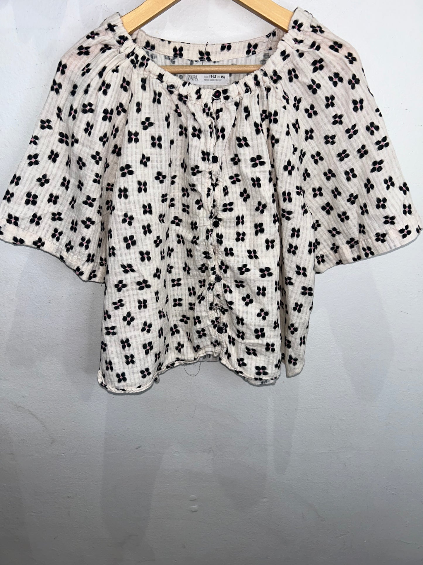 Black floral blouse 11-12y