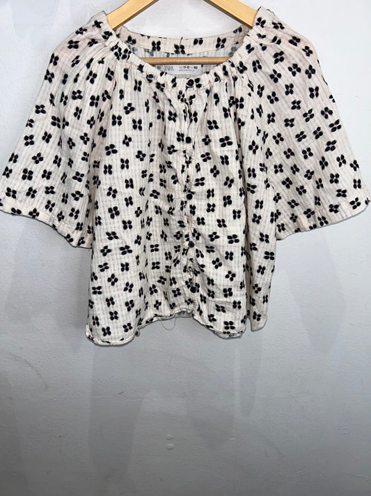 Black floral blouse 11-12y