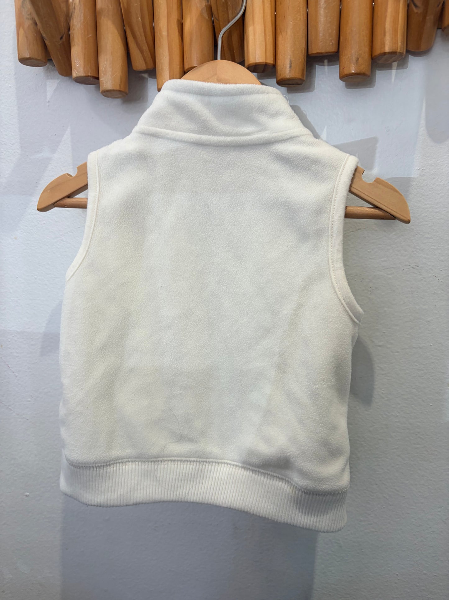 Bear fleece vest 9m