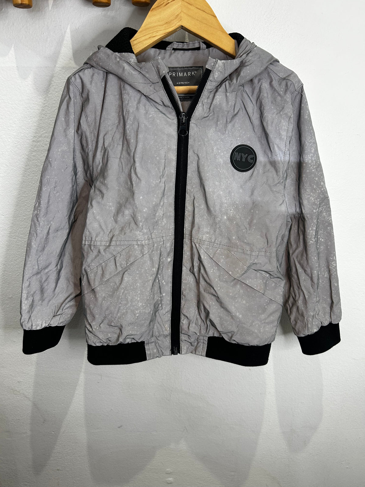 Silver lightweight jacket 4-5y B*