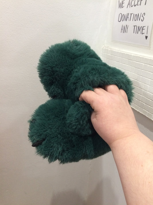 C9 monster slippers