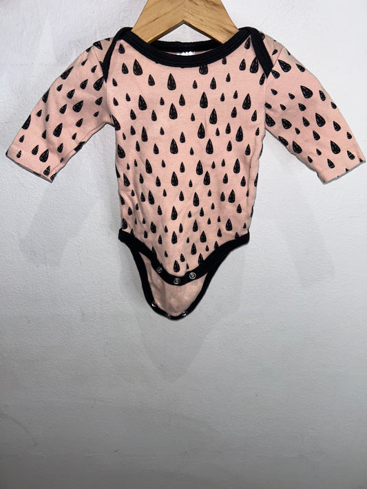 Black rain drops onesie 3-6m