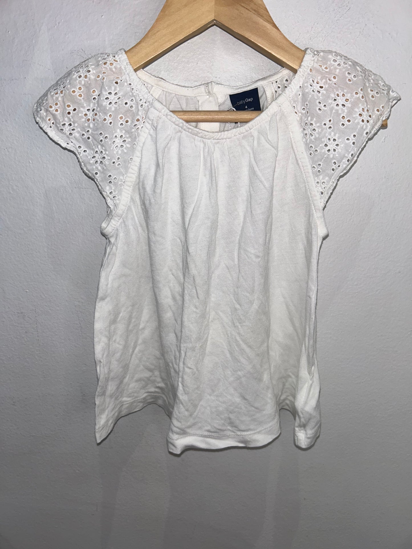 White eyelet cap sleeve tee 4y