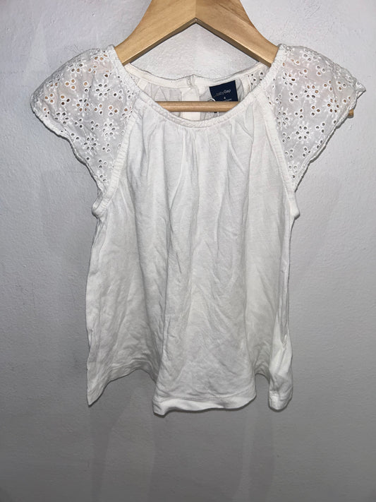 White eyelet cap sleeve tee 4y