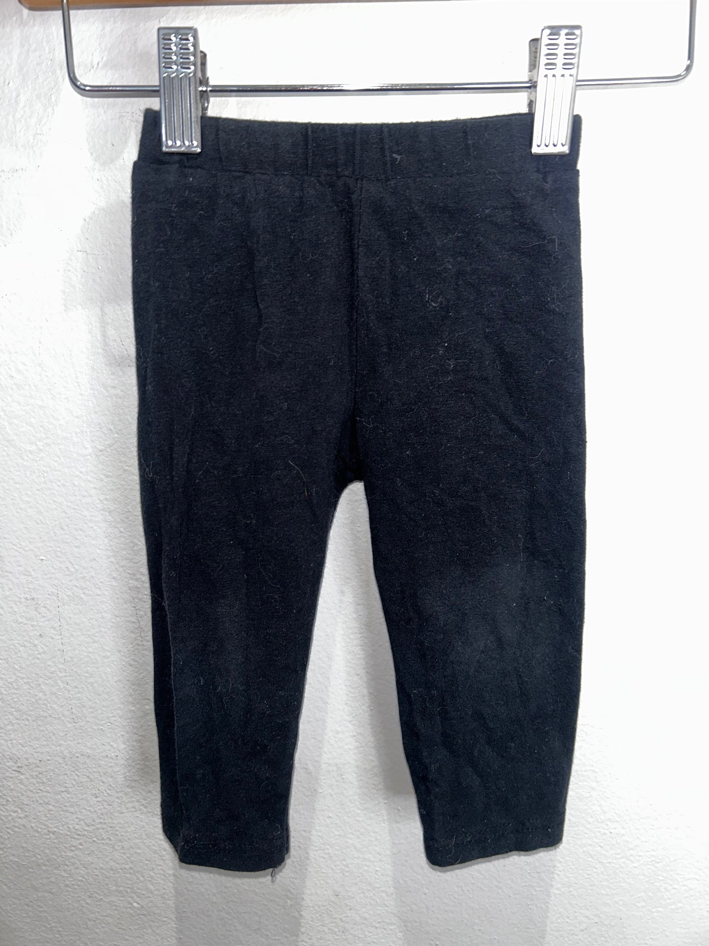 Black leggings 9-12m