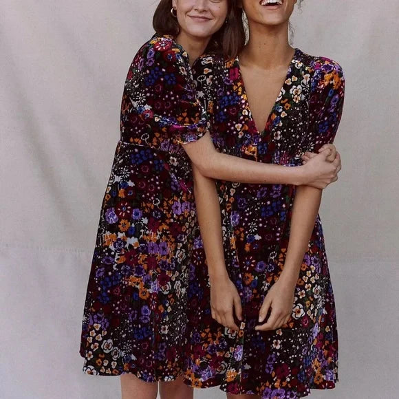 Floral velvet dress size 4