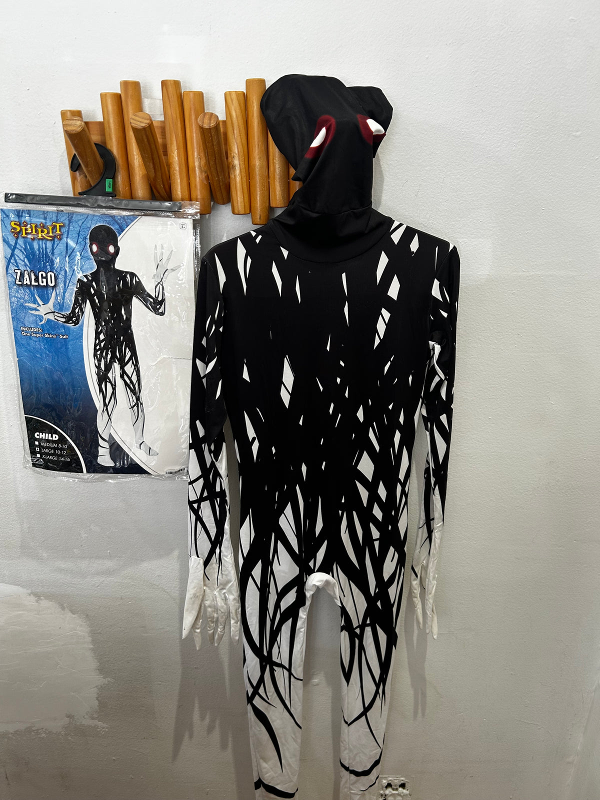 Zalgo costume 10-12y