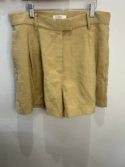 Beige shorts - size 10