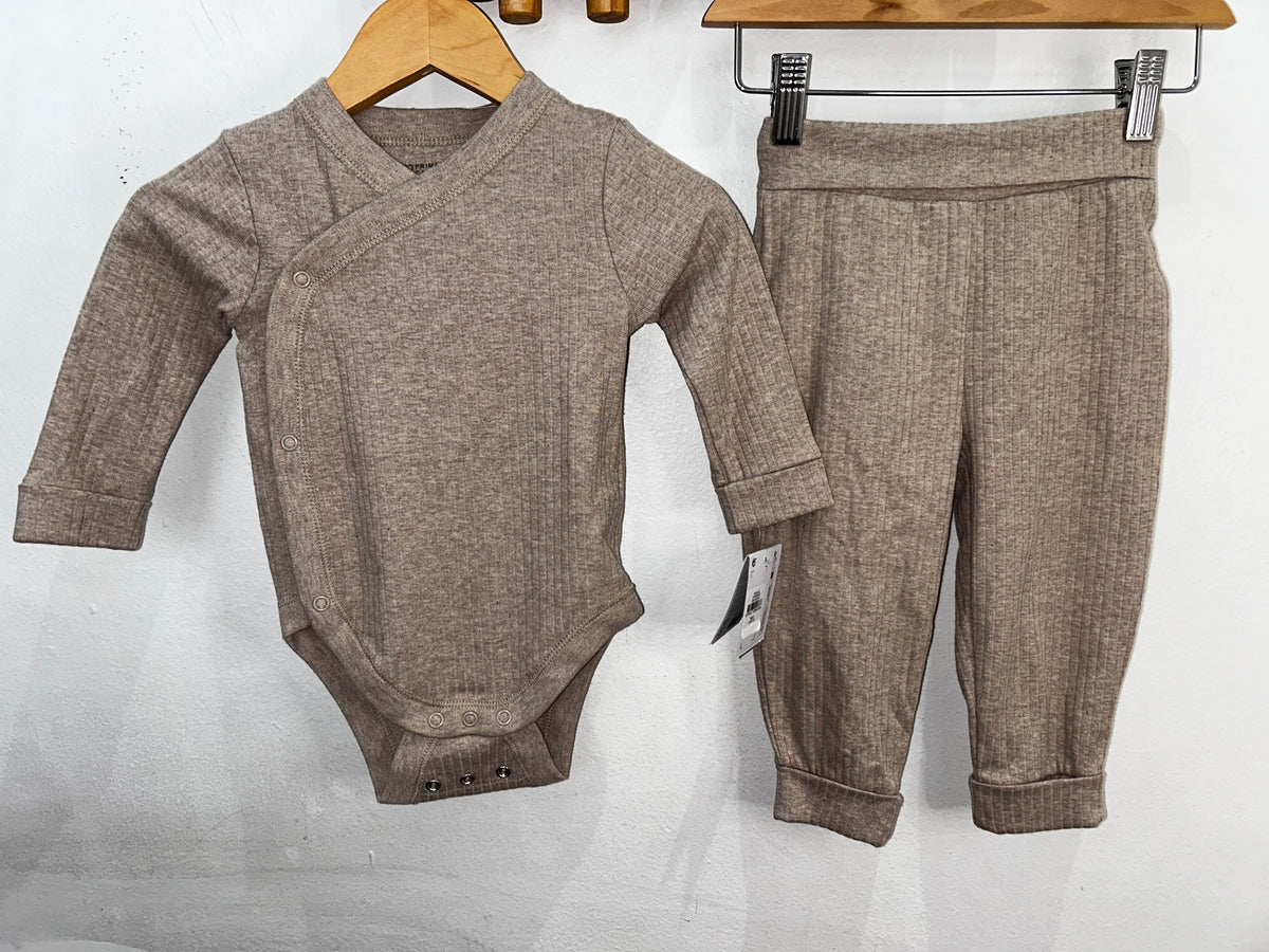 Beige onesie pant set 9-12m NEW