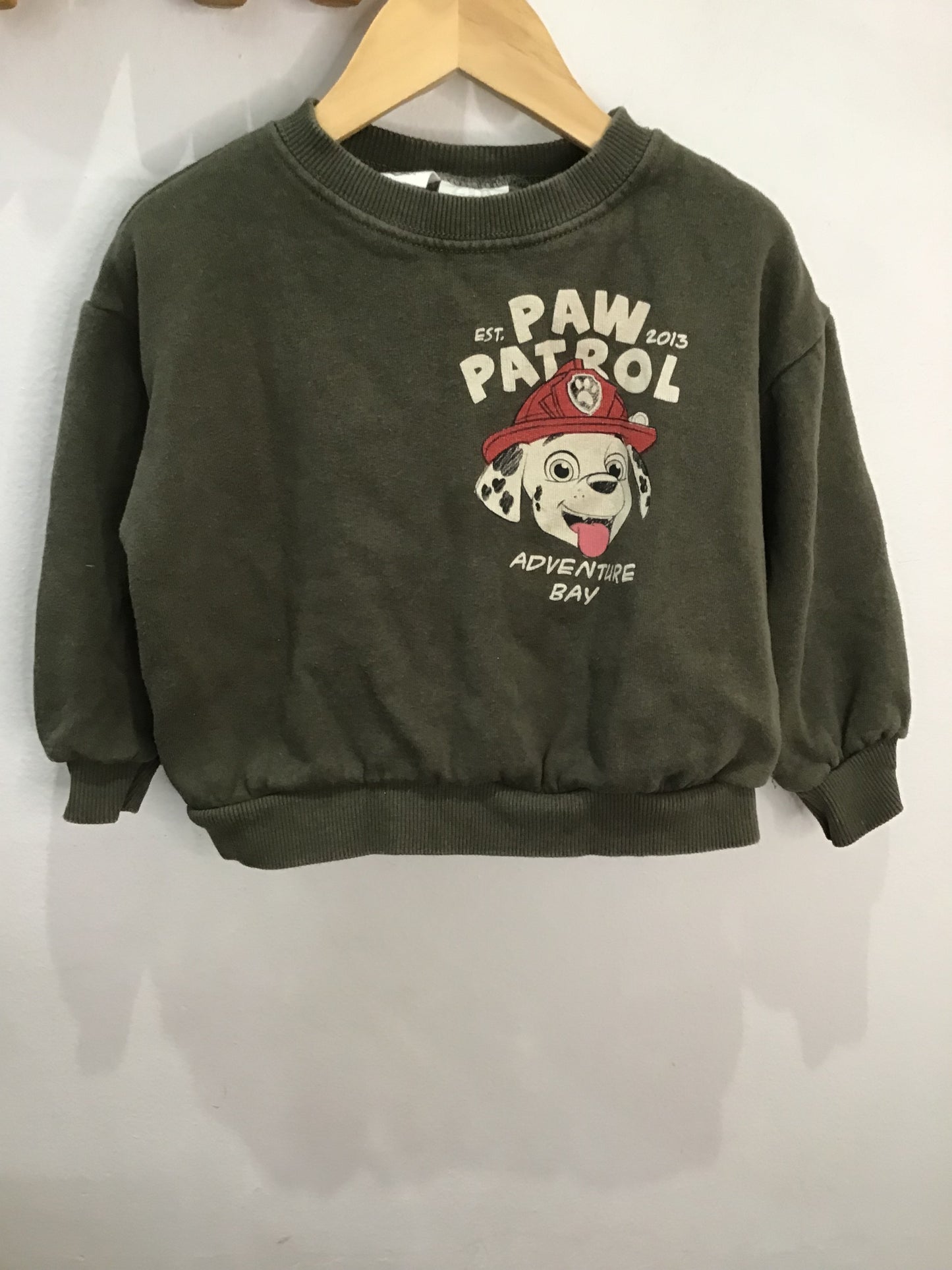 Paw Patrol pullover 2y (3-4y but fits v small)