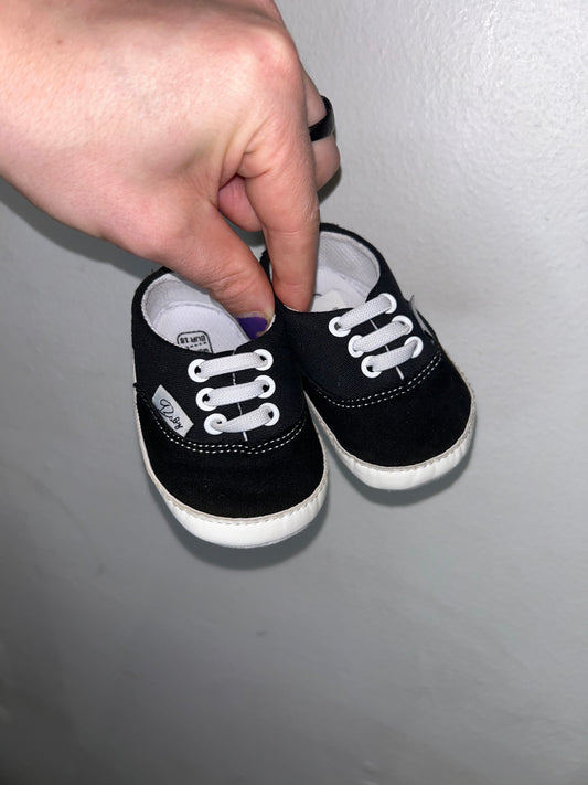 Baby sneakers softsole 0-6m