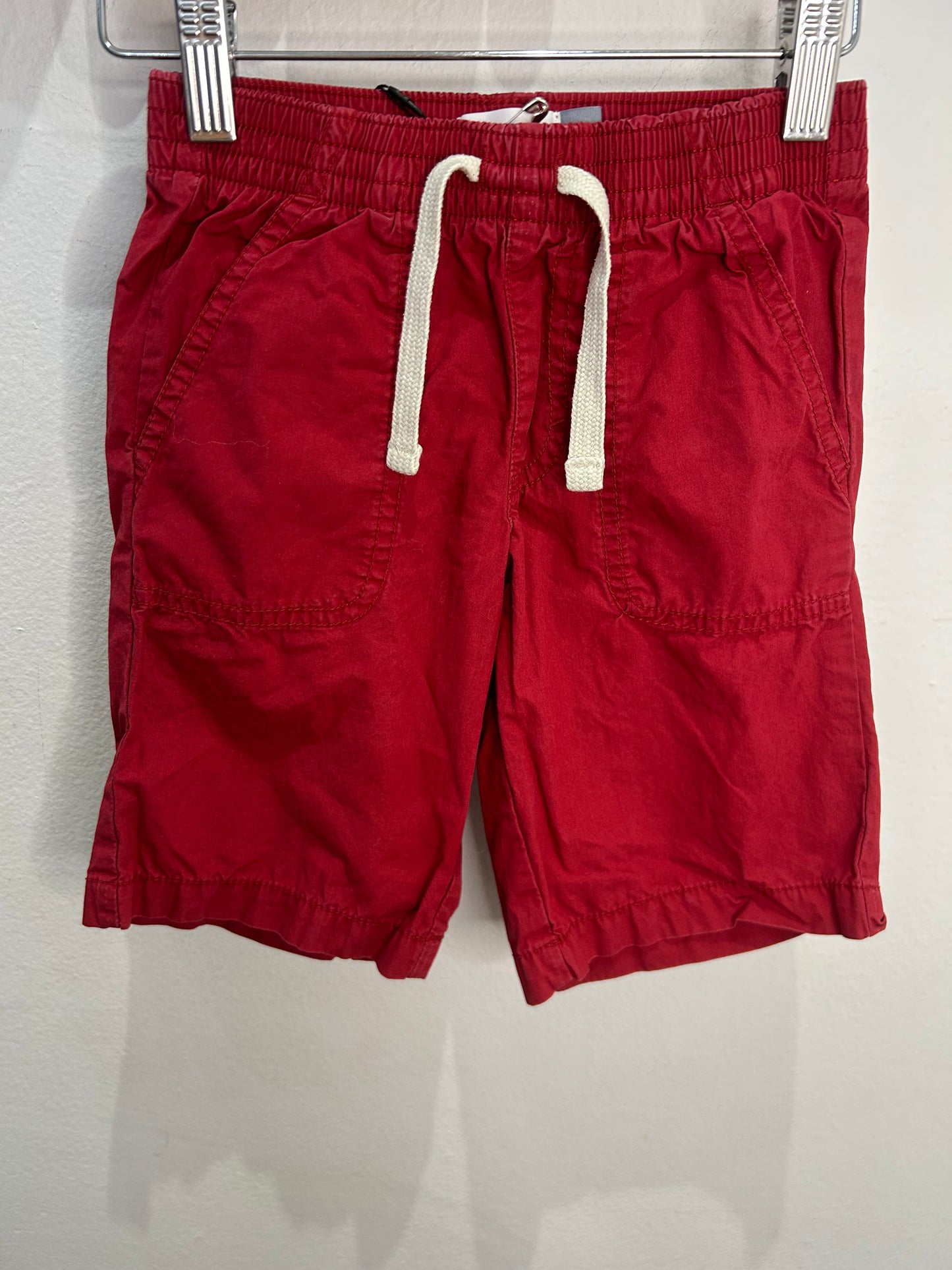 Red pull-on shorts 5y