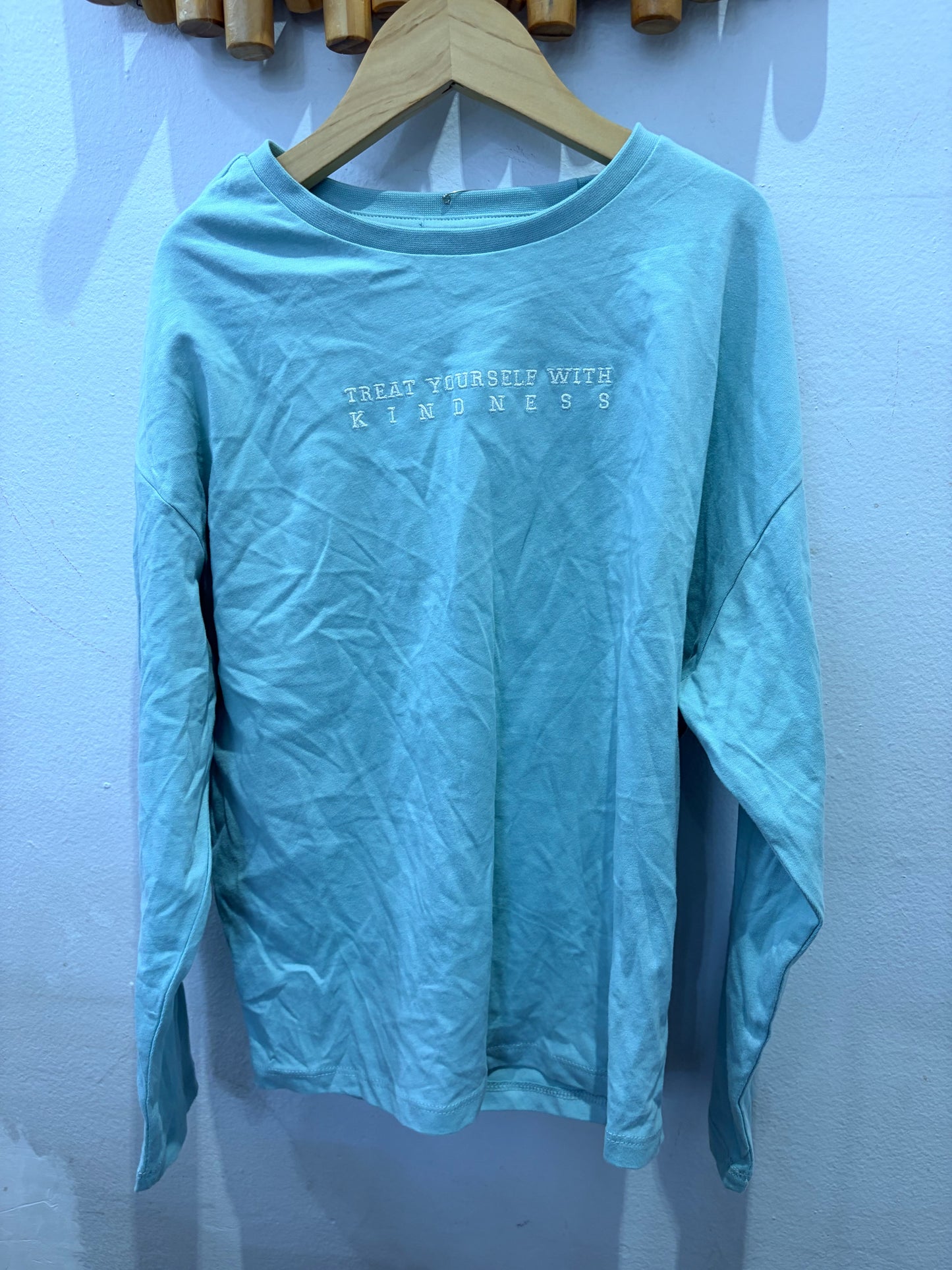Treat yourself with kindness longsleeve 9-10y NEW