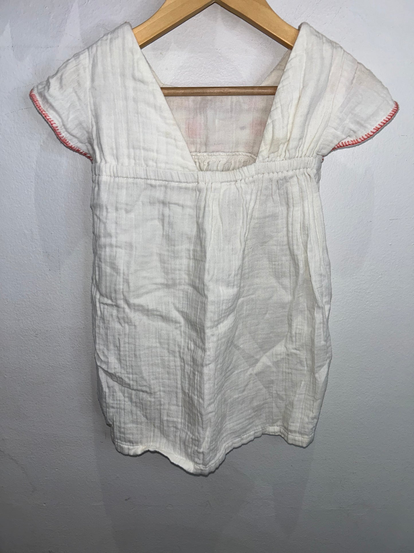 White embrodiery dress 3y
