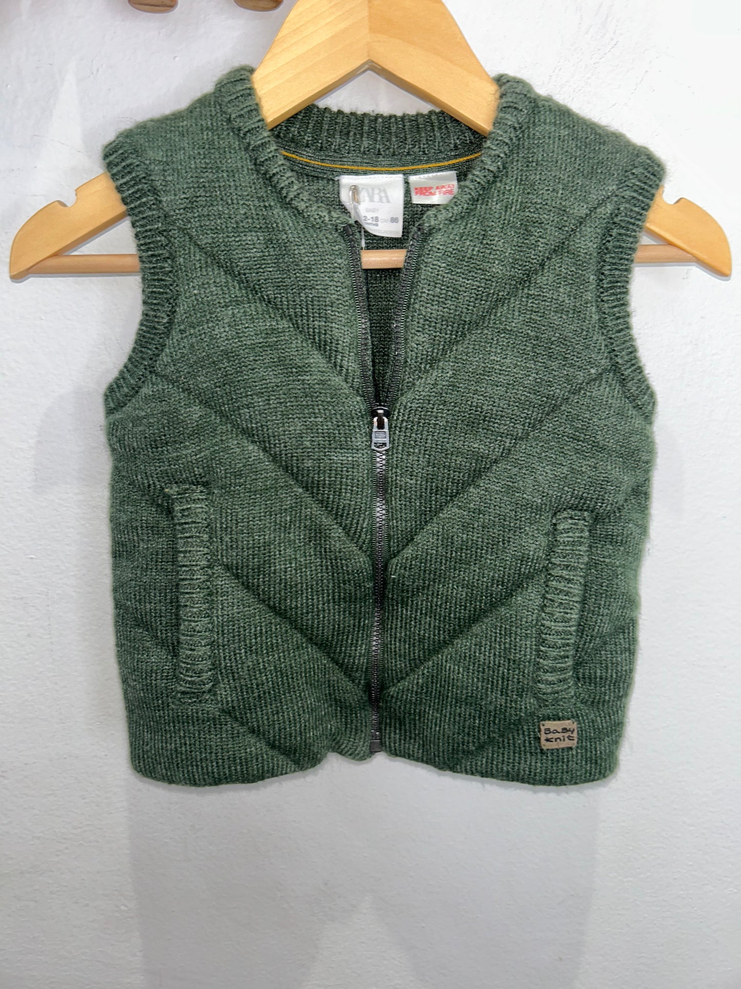 Green quilted knit vest 12-18m