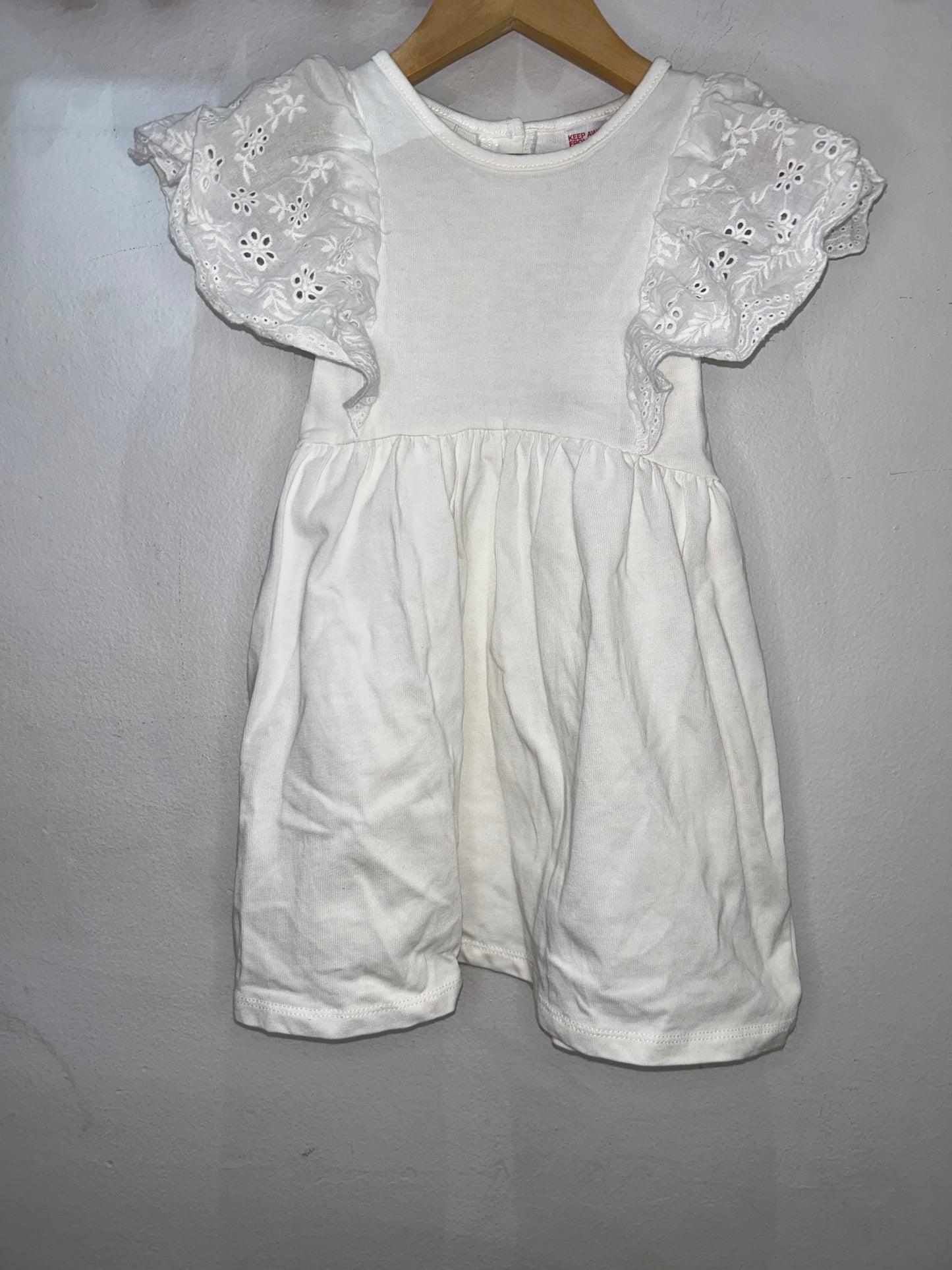 White eyelet dress 5y