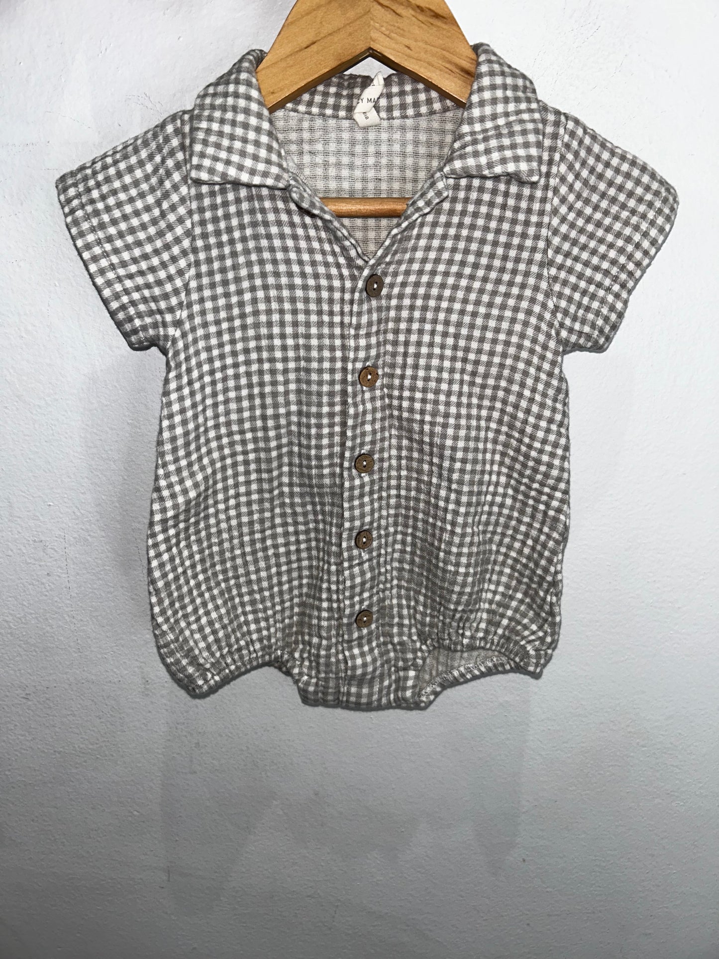 Quincy Mae checkered button onesie 3-6m