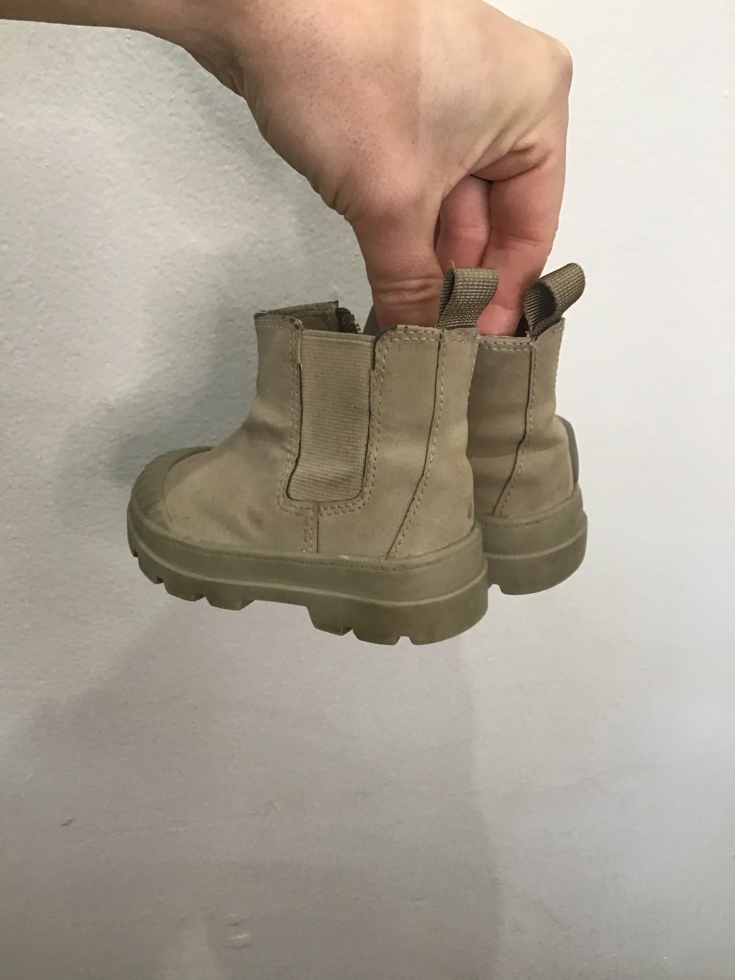 C5.5 beige boots