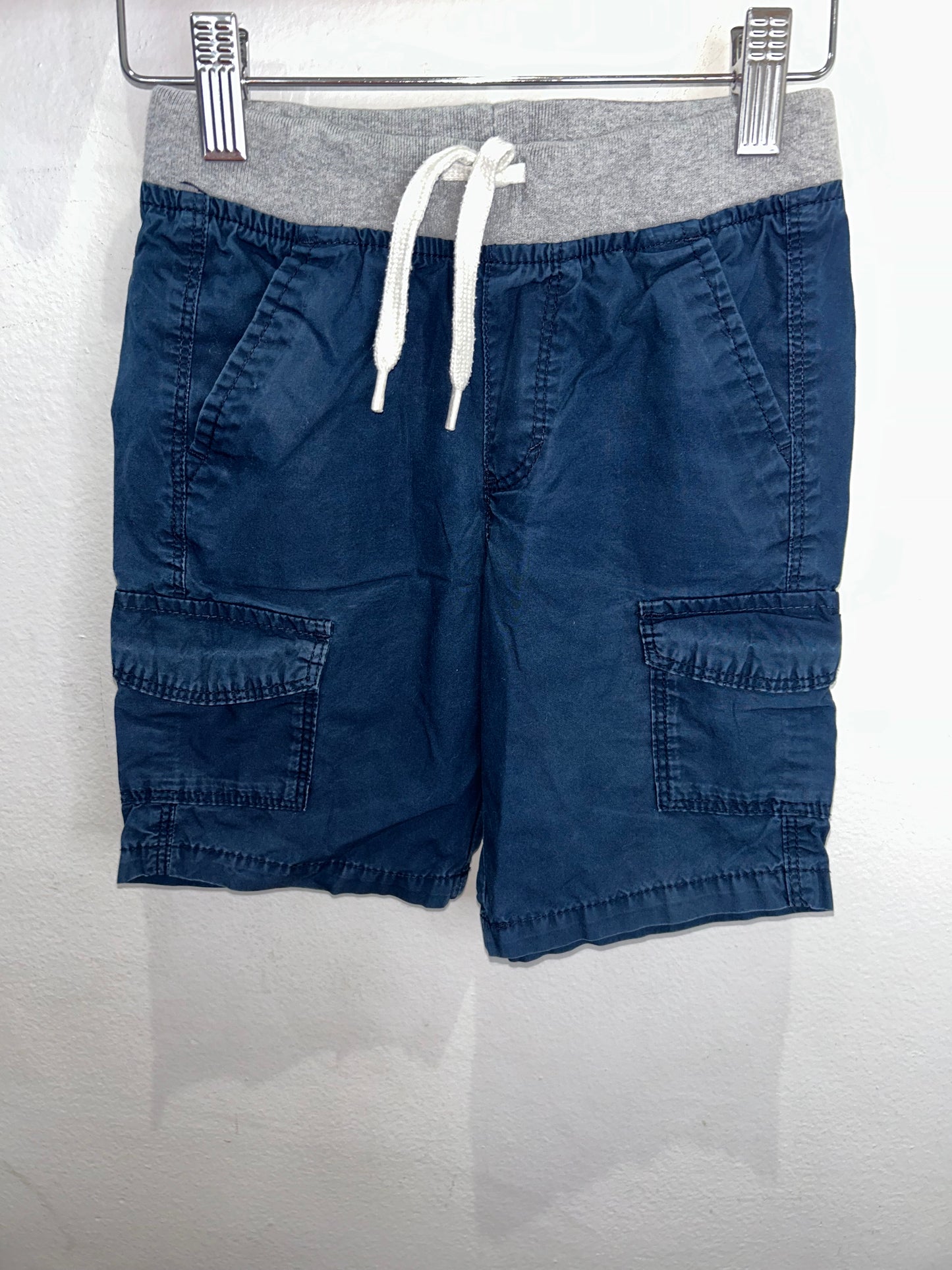 Blue shorts w grey waistband 5y B