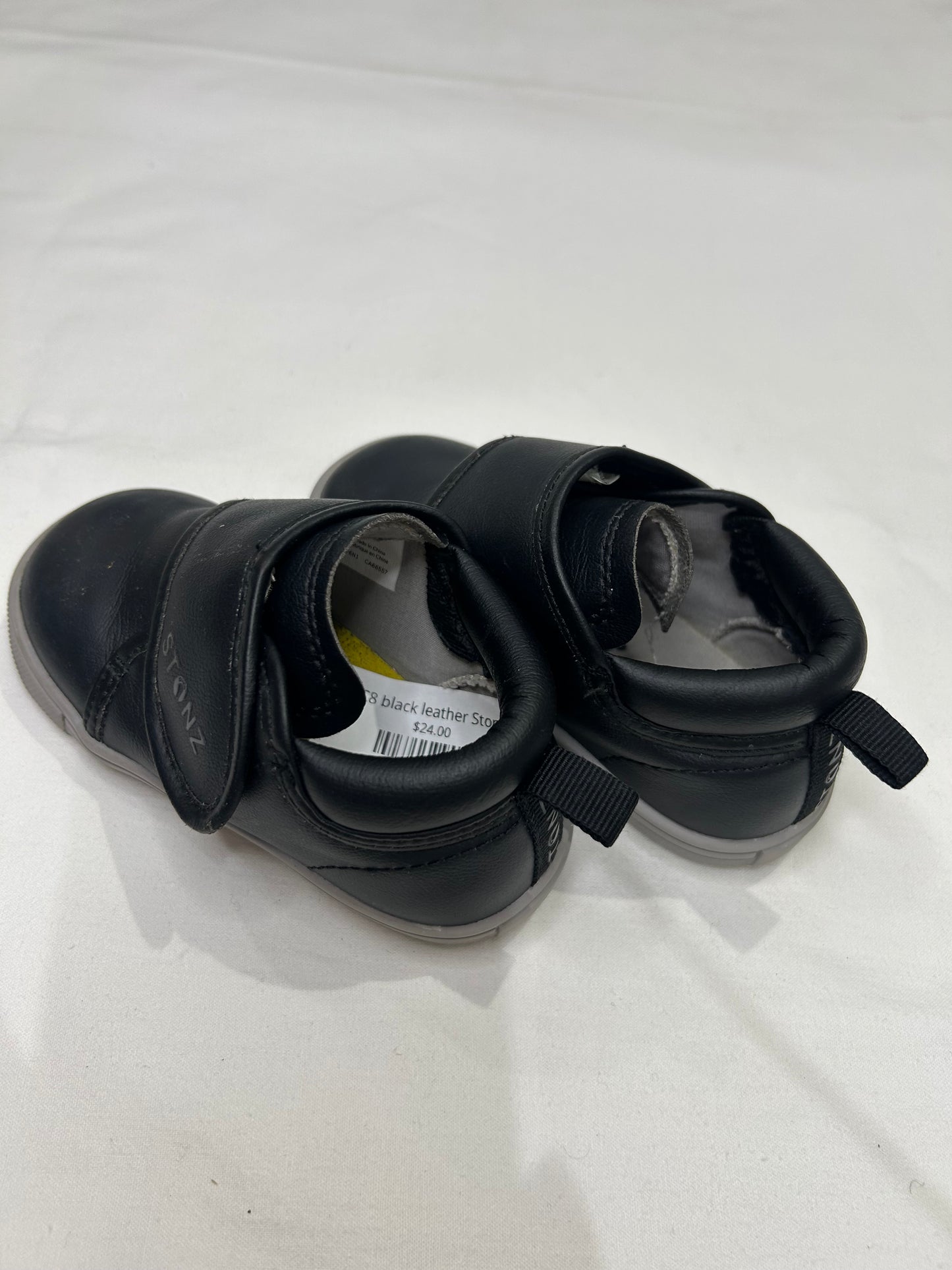 C8 black leather Stonz