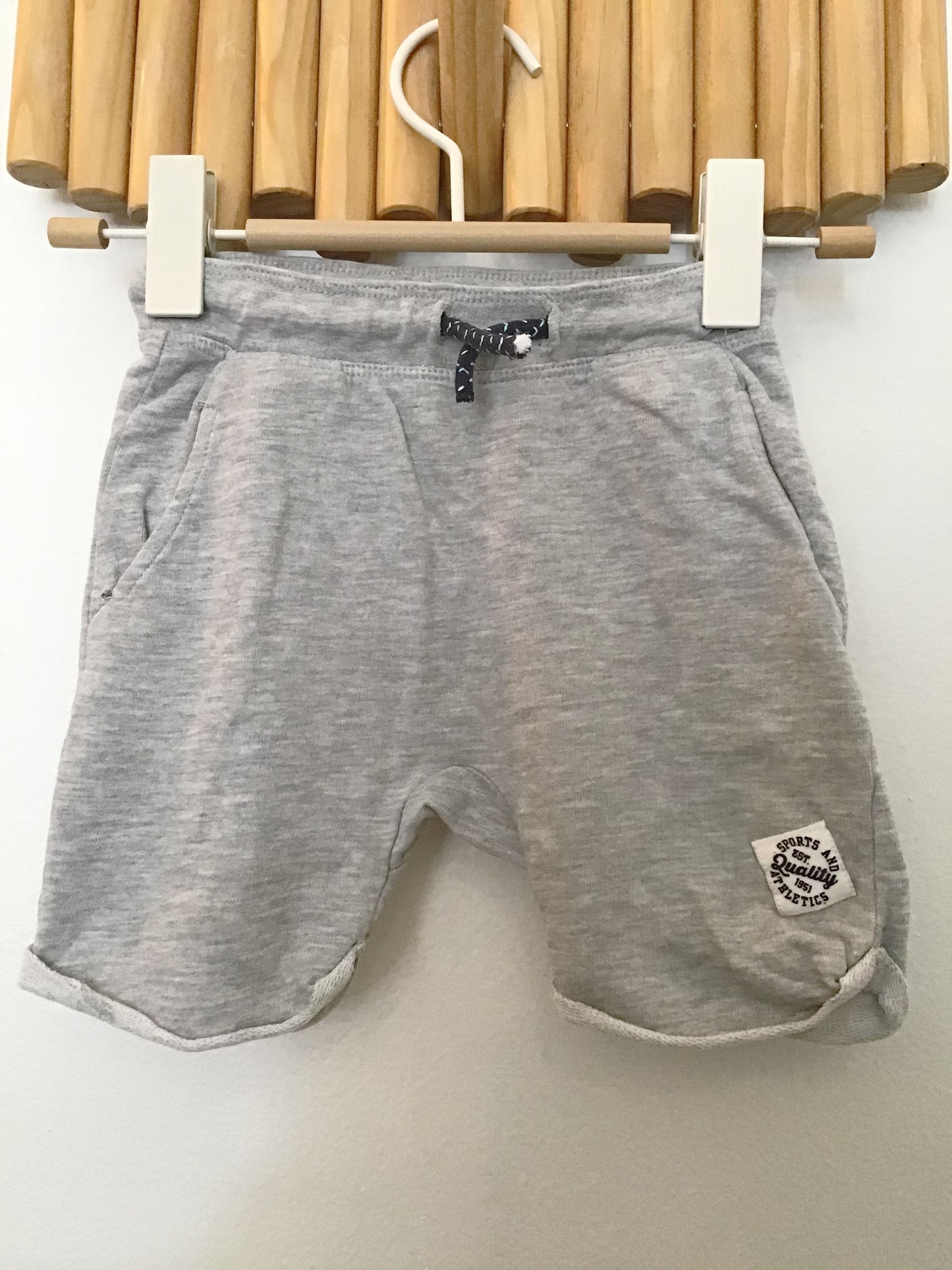 Grey jogger shorts 18-24m