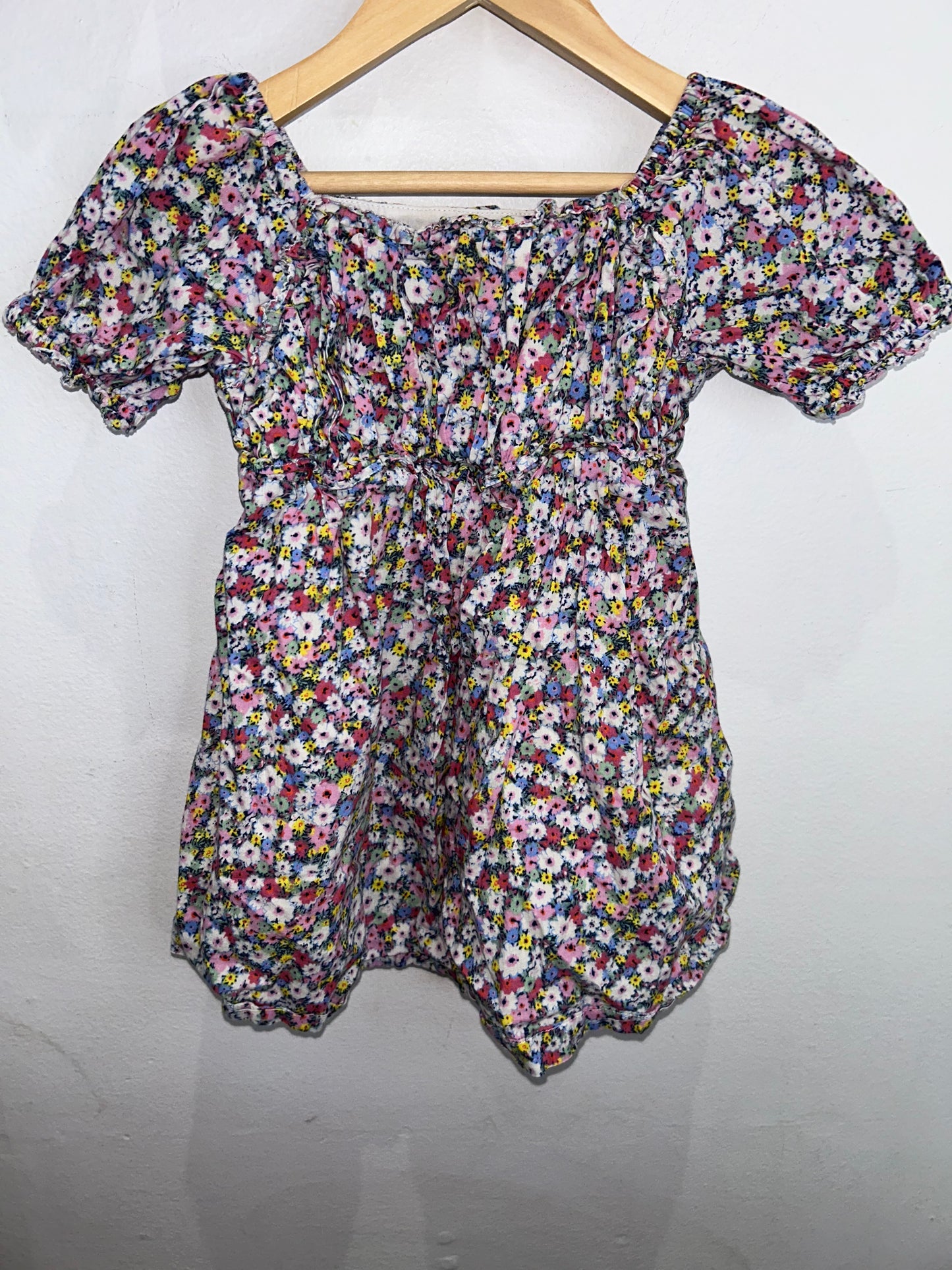 Pintucks floral dress 3y