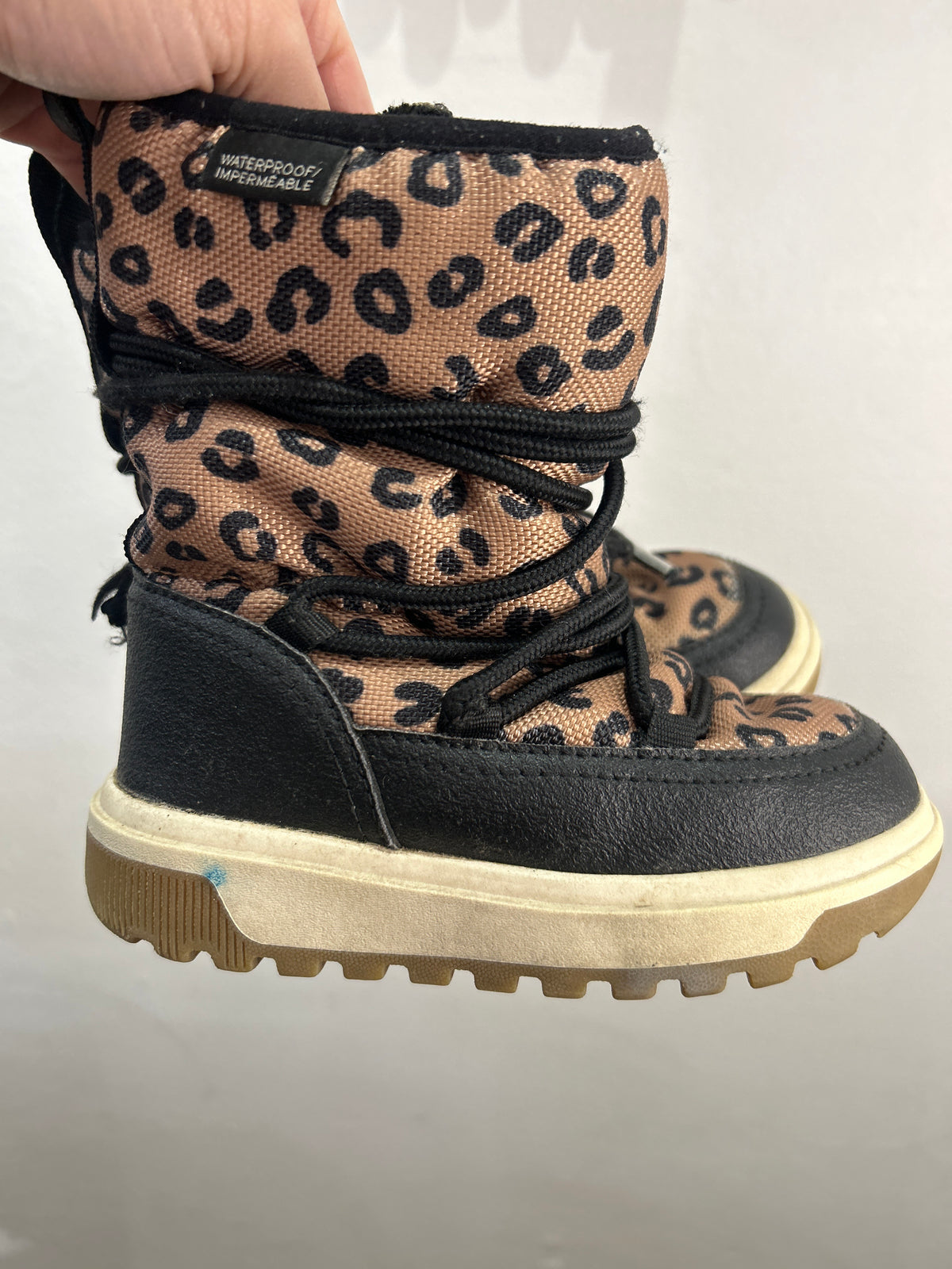 C8.5 leopard boots