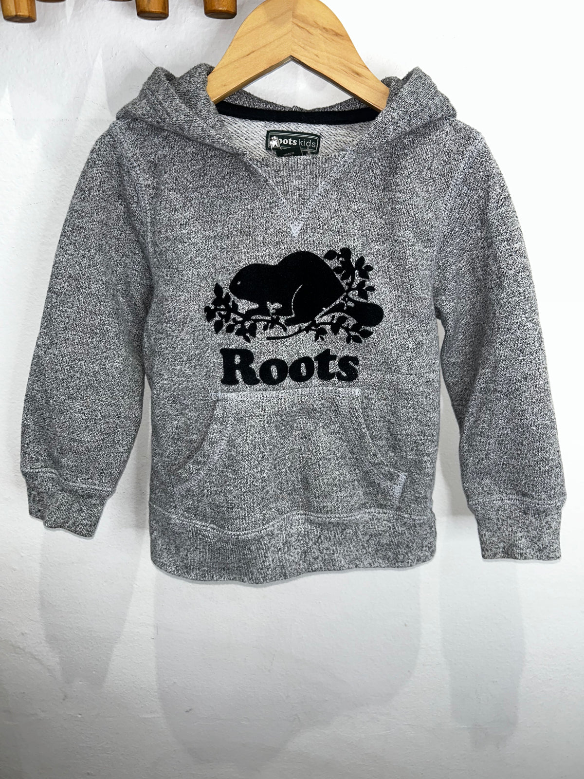 Roots black logo hoodie 3y