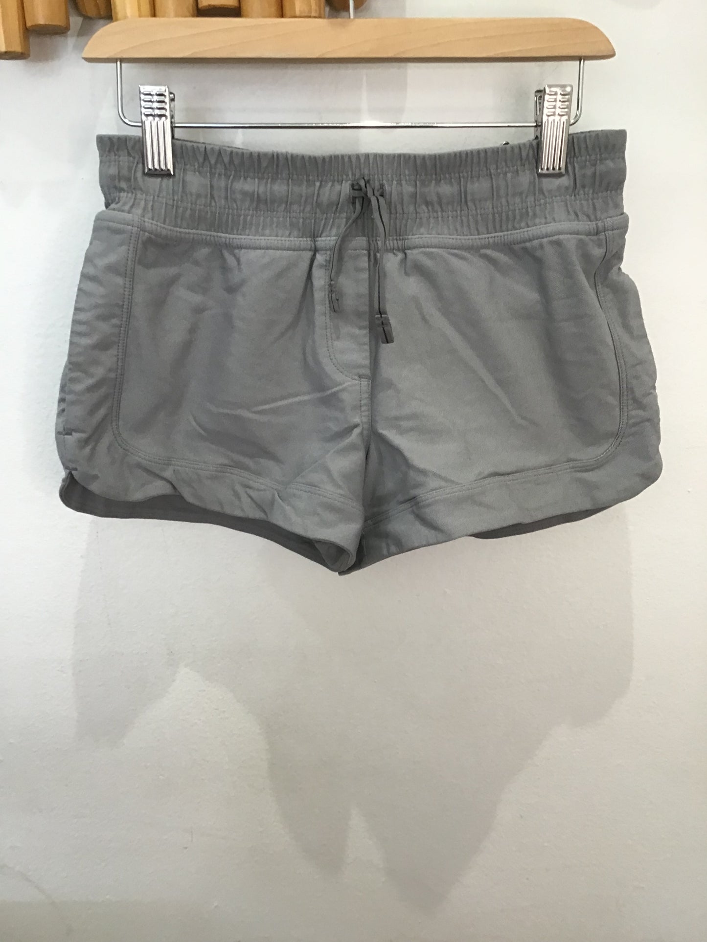 Ivivva grey shorts 12y
