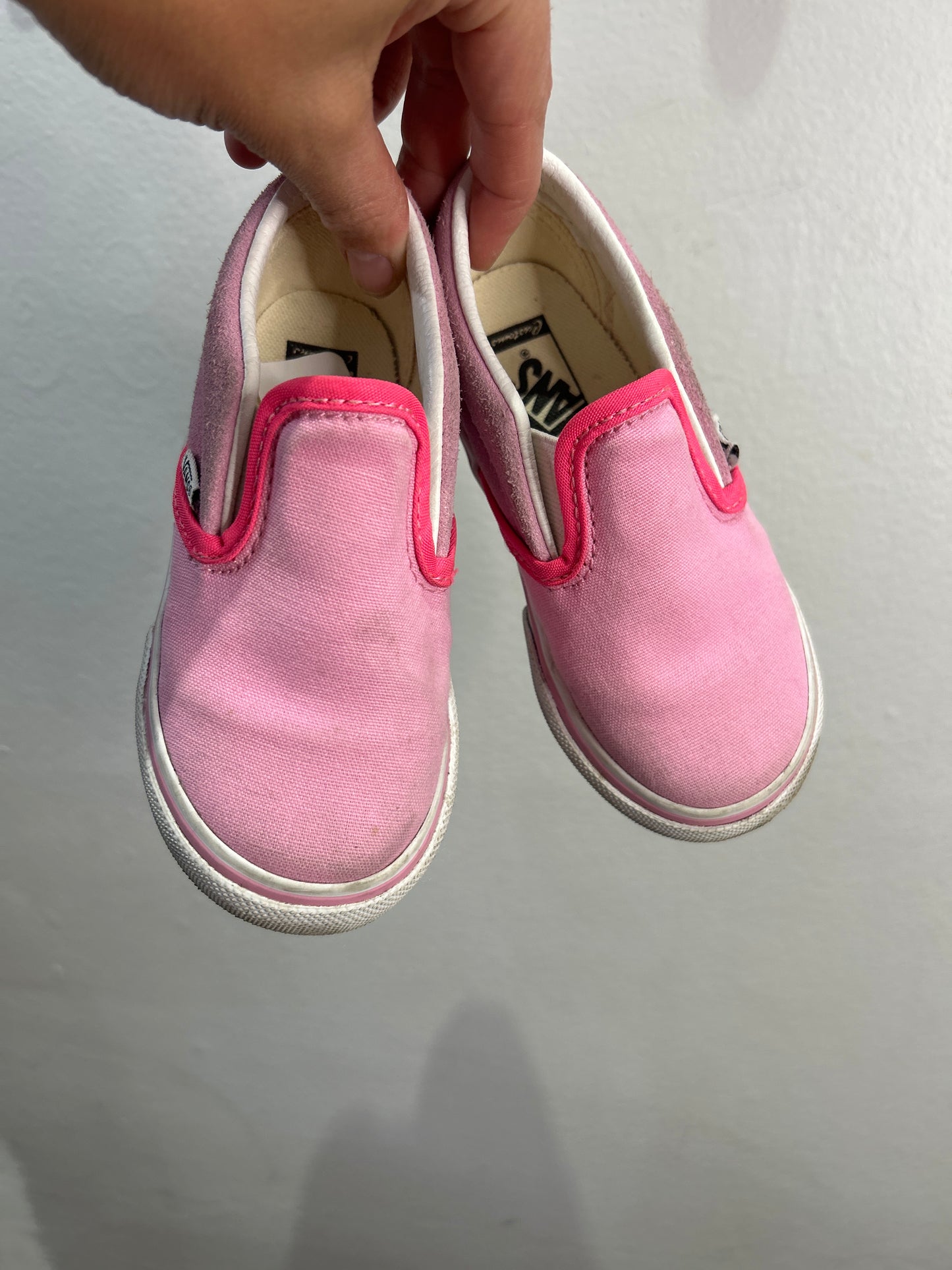 C8 pink Vans