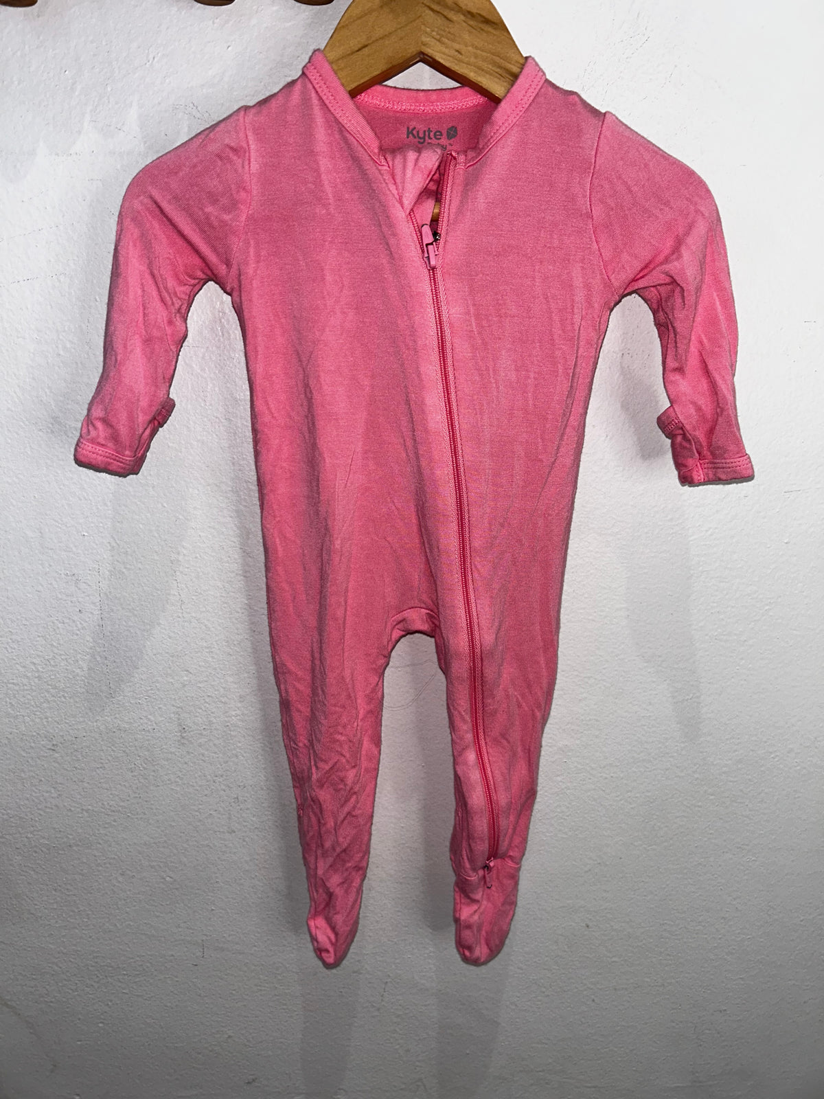 Kyte pink sleeper 0-3m