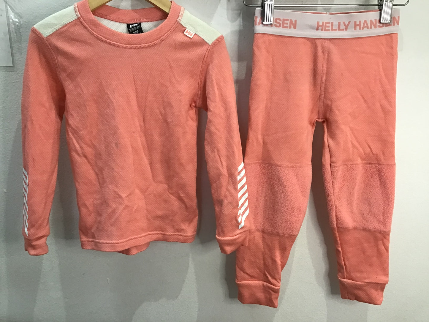 Helly Hansen peach base layer set 4y