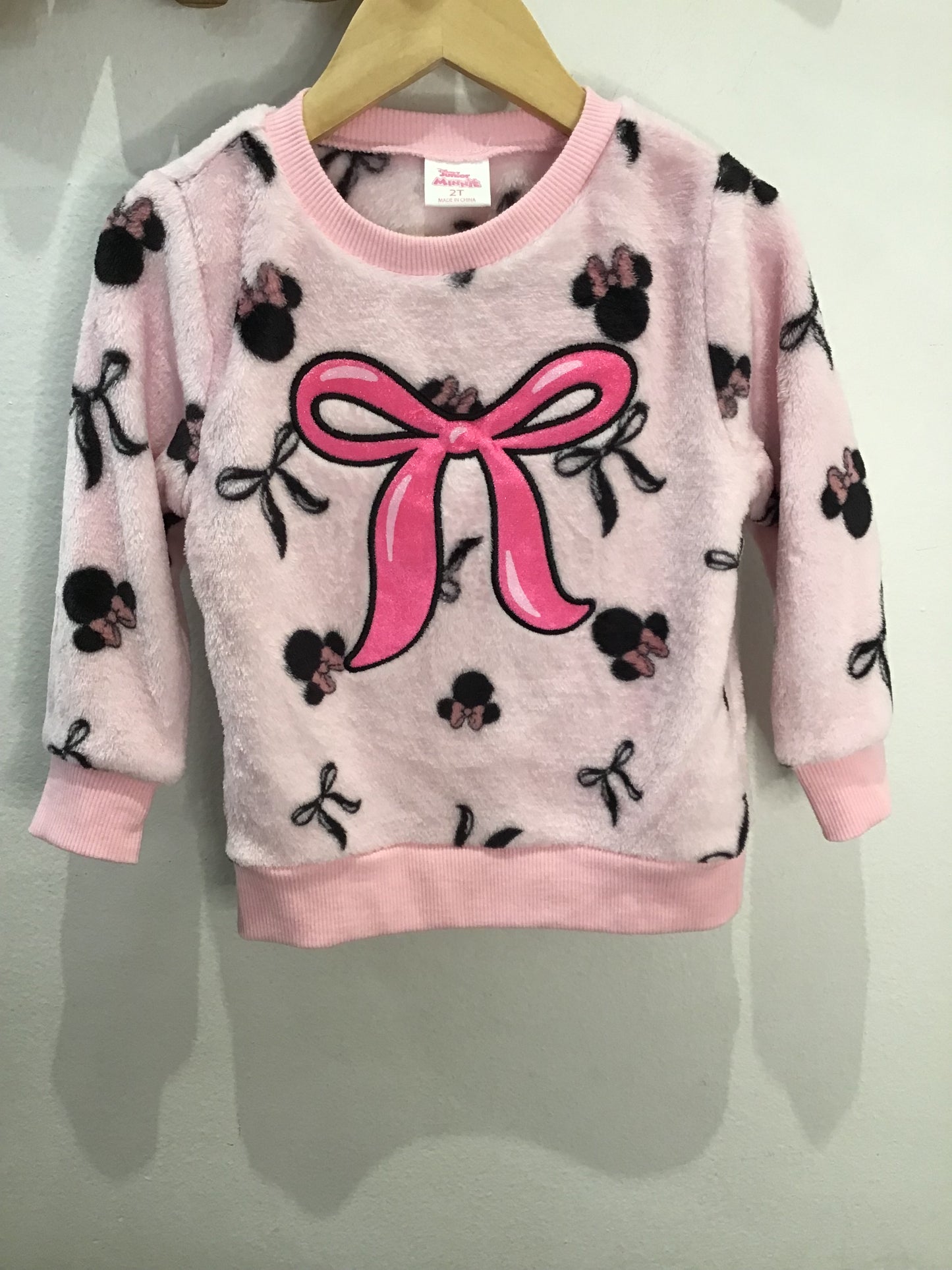 Minnie furry bow sweater 2y