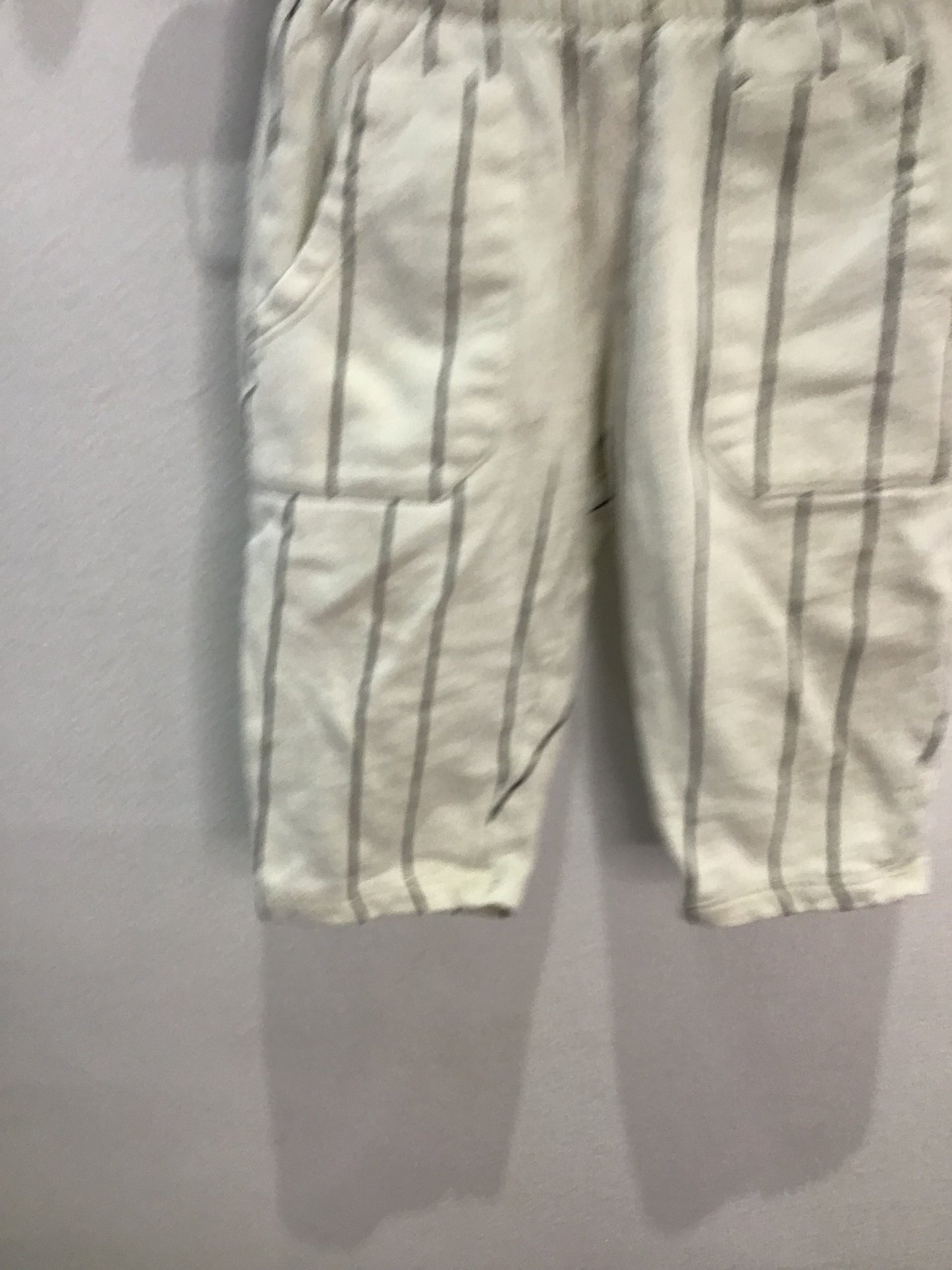 Wide leg cropped joggers 12-18m*