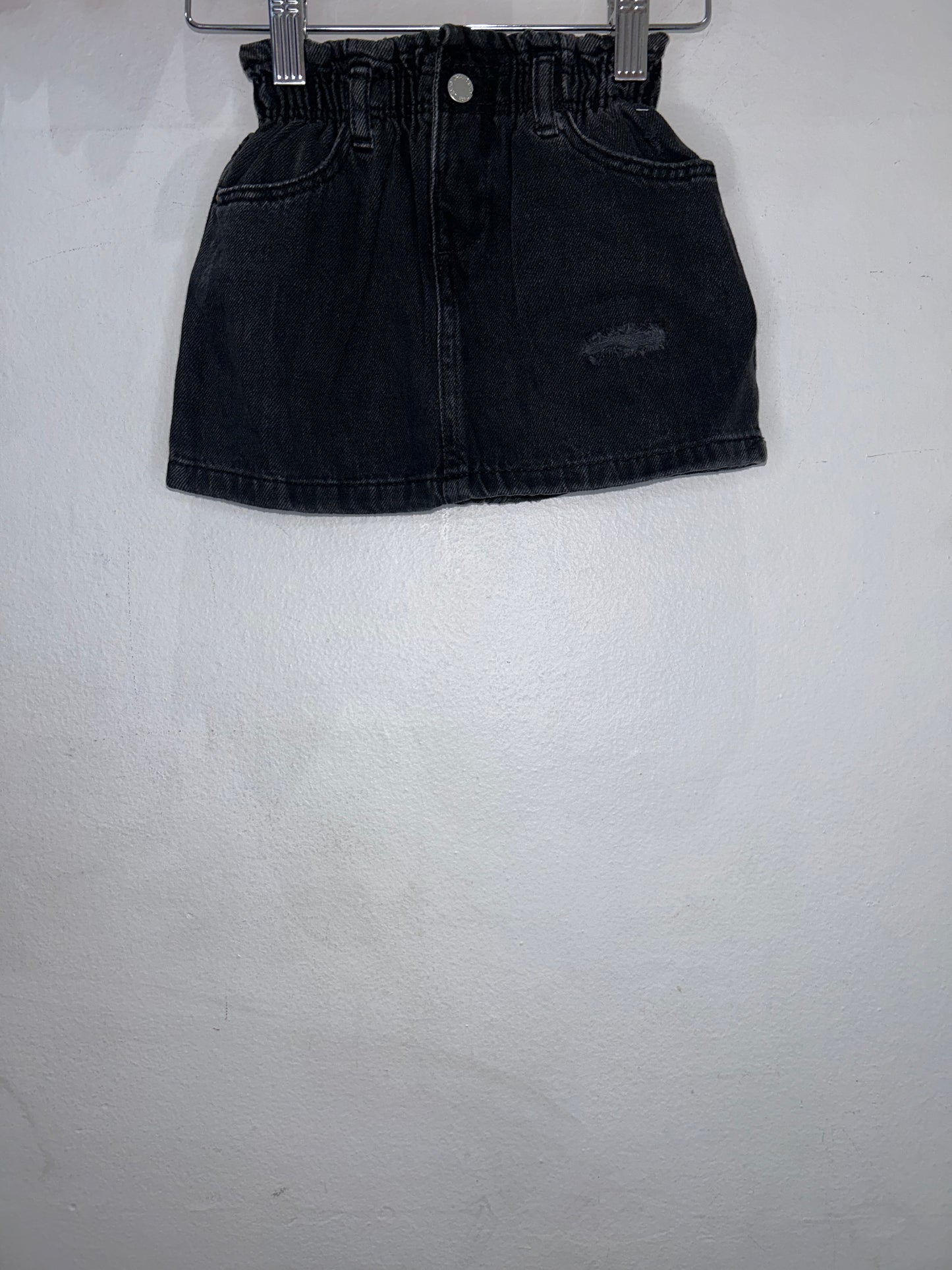 Black denim skirt 2-3y
