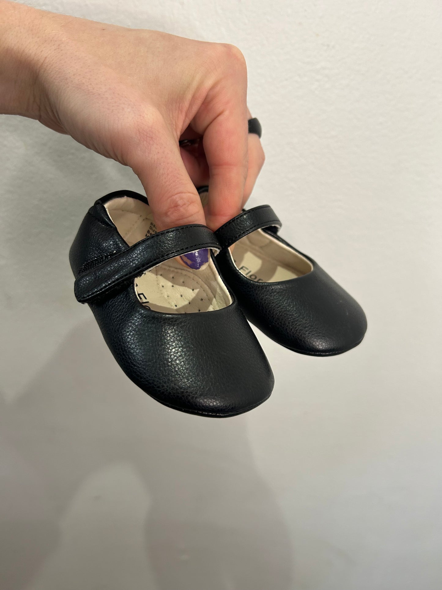 Baby maryjanes 6-12m