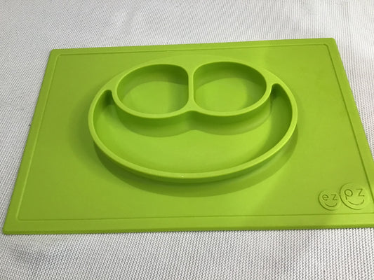 EZPZ green feeding tray B