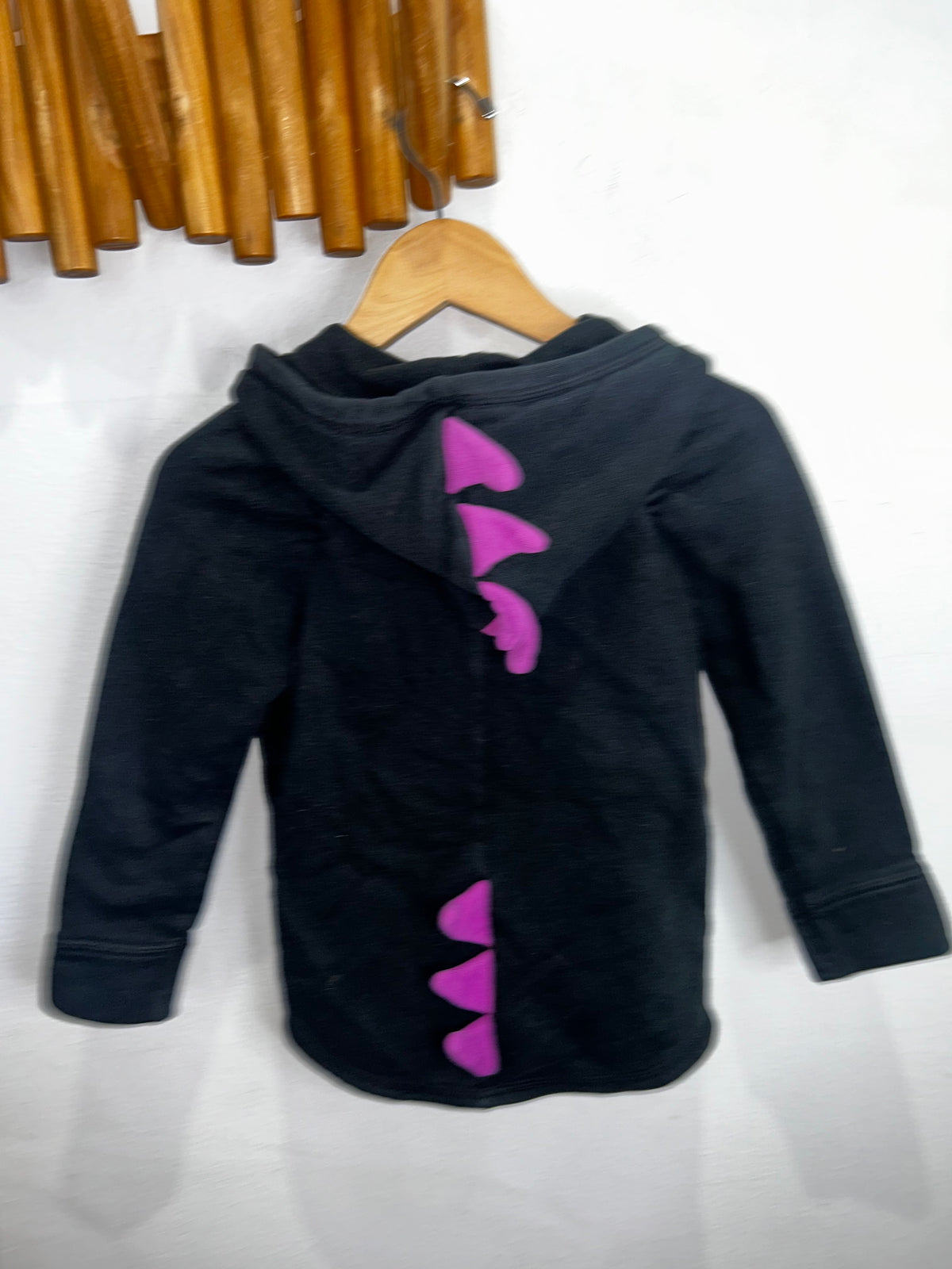 Black dino sweatshirt 4y