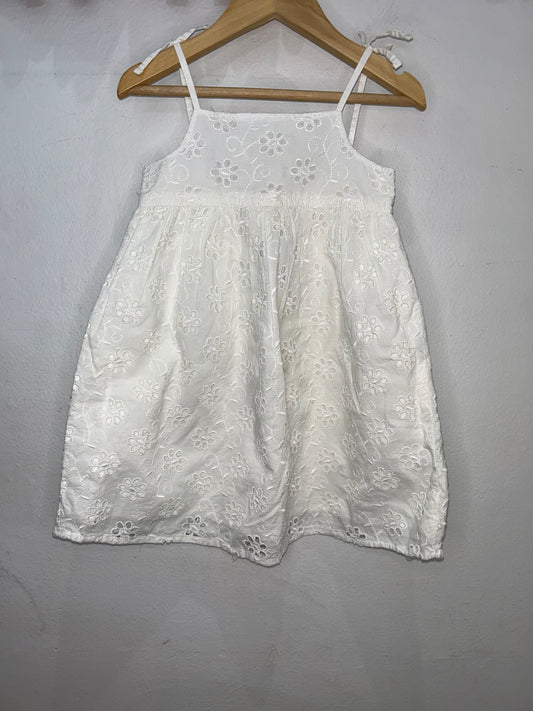 White eyelet dress 3y