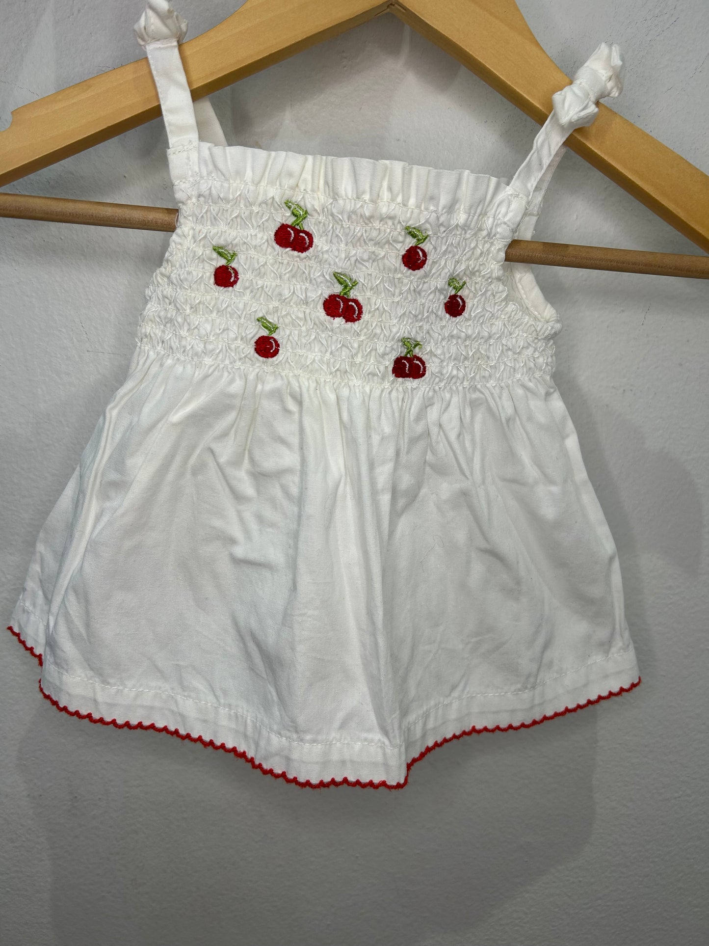 Vintage cherries dress 0-3m