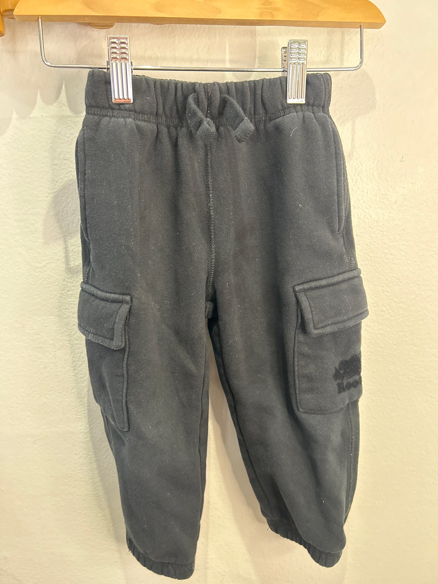 Roots black pocket joggers 2y