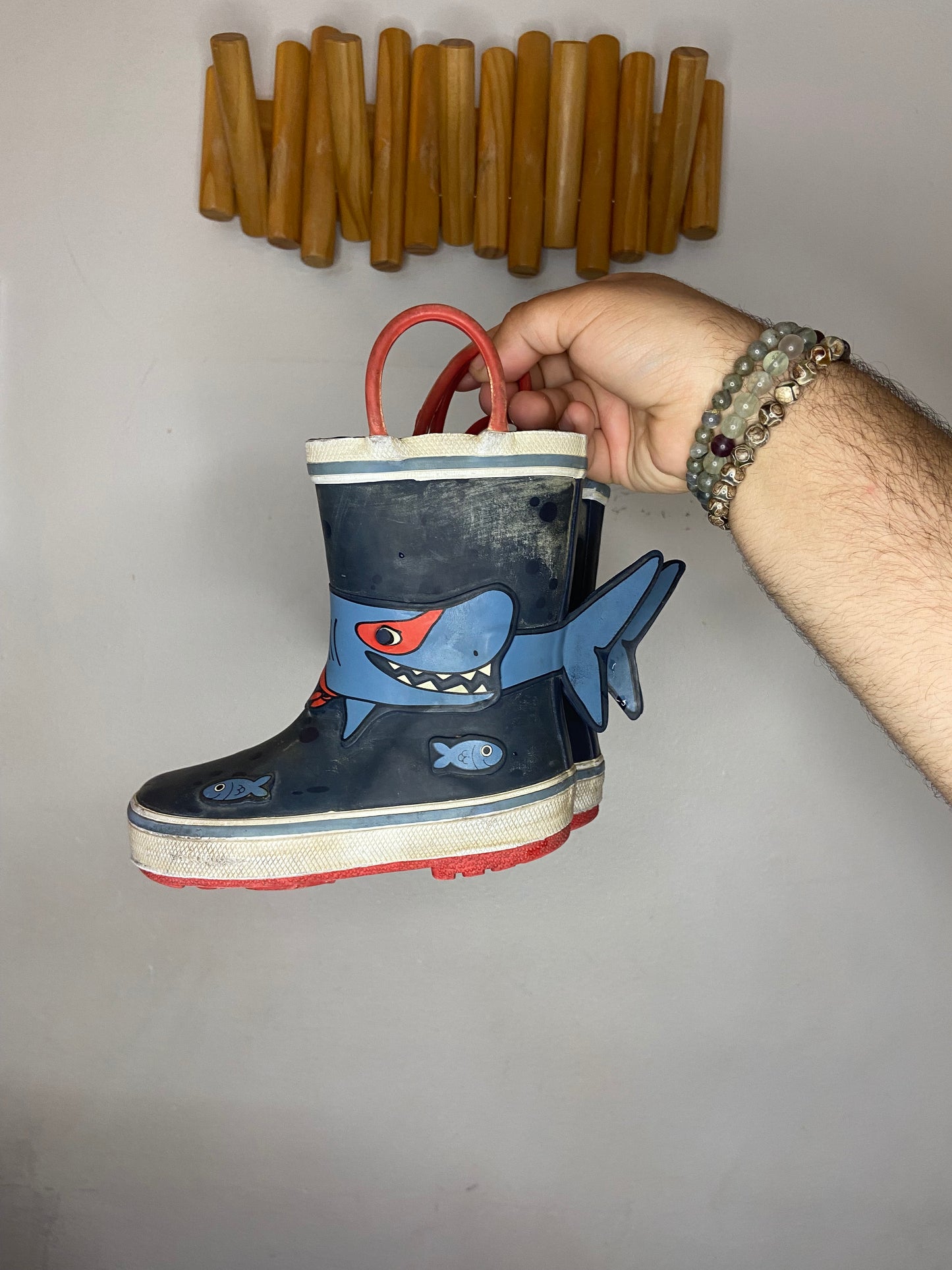 C7 sharks rain boots