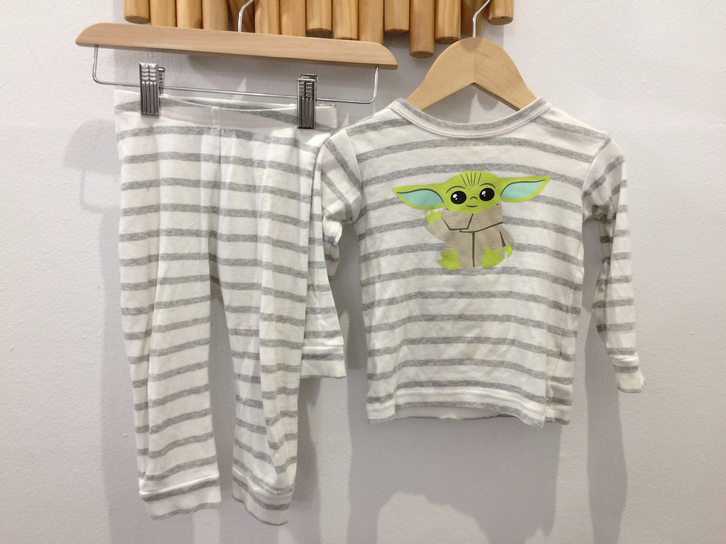 Yoda pyjama set 18-24m