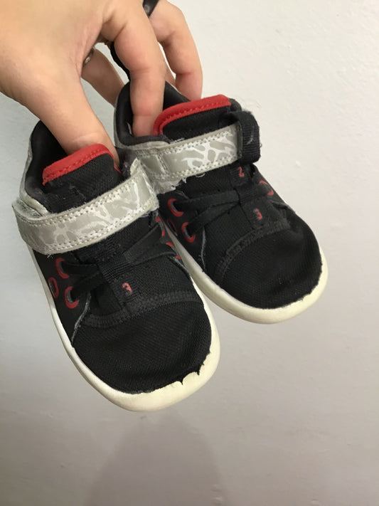 C7 black and print Air Jordans