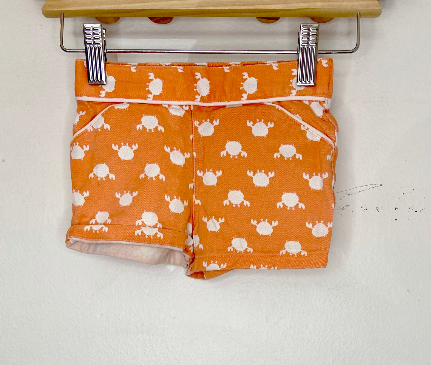 Orange crabs shorts 18-24m