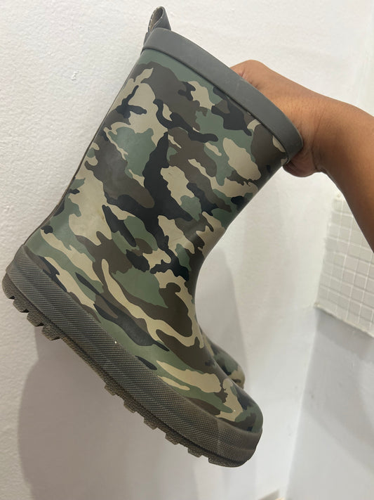 C12 camo rain boots