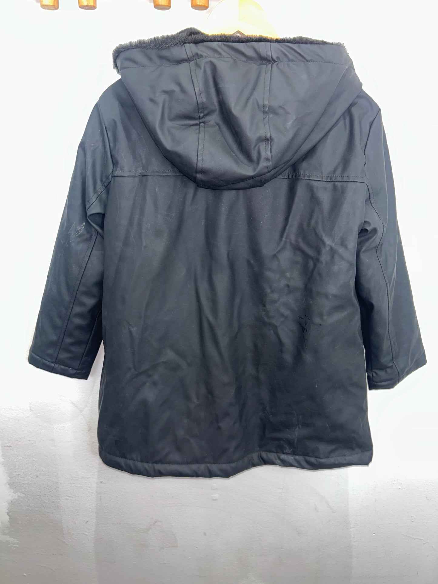 Black fleece lined waterproof jacket 8-9y